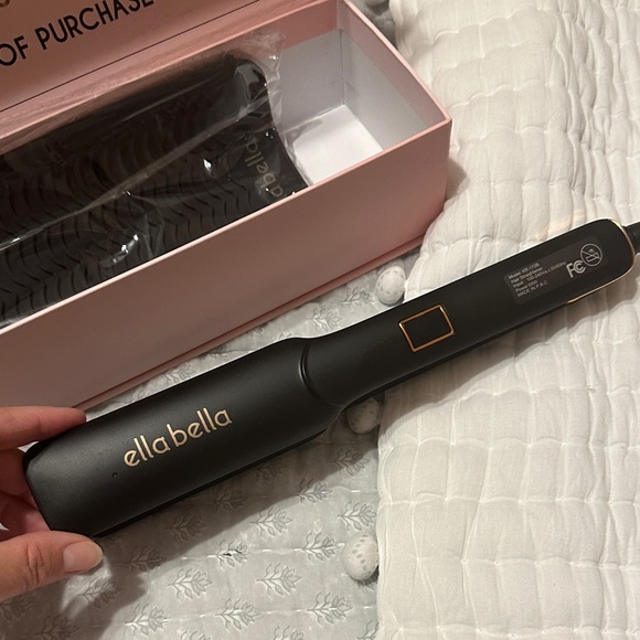 Effortlessly Glam Pink Makeup Brush Set - Picture 4 of 4